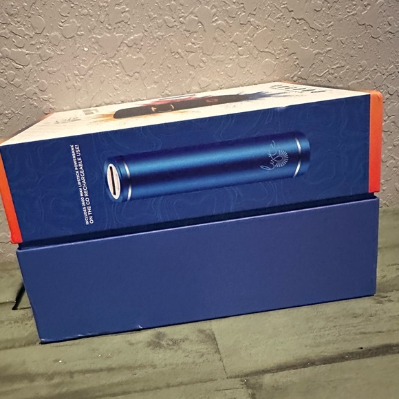 Lyte LED Therapy Mask - NIB - Picture 3 of 12